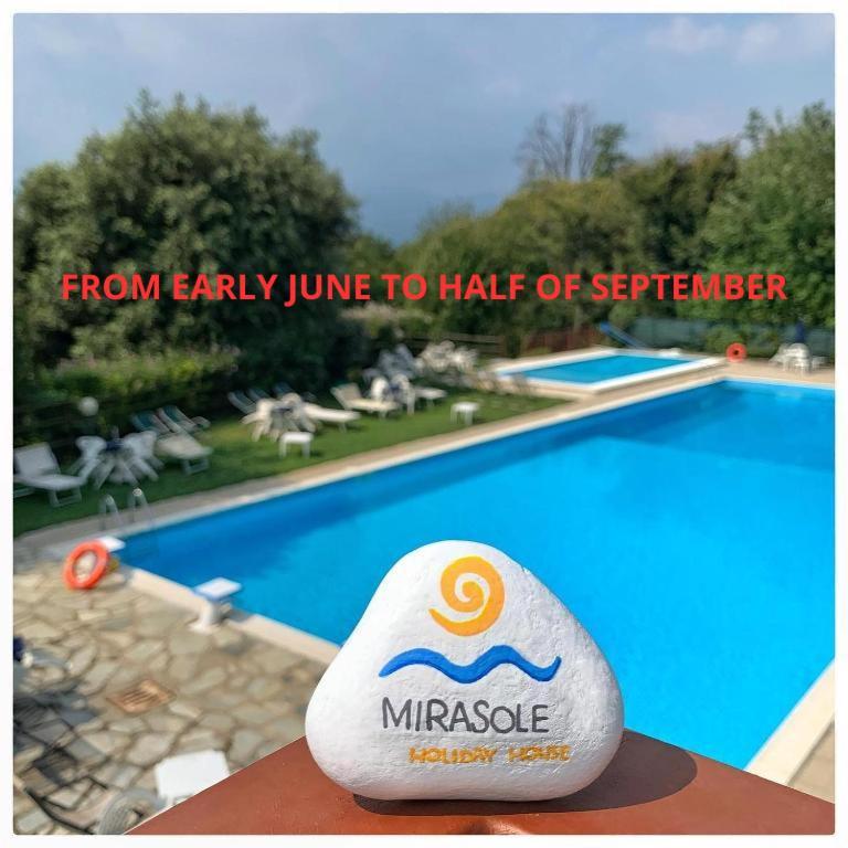 Mirasole Holiday House Leggiuno Bagian luar foto